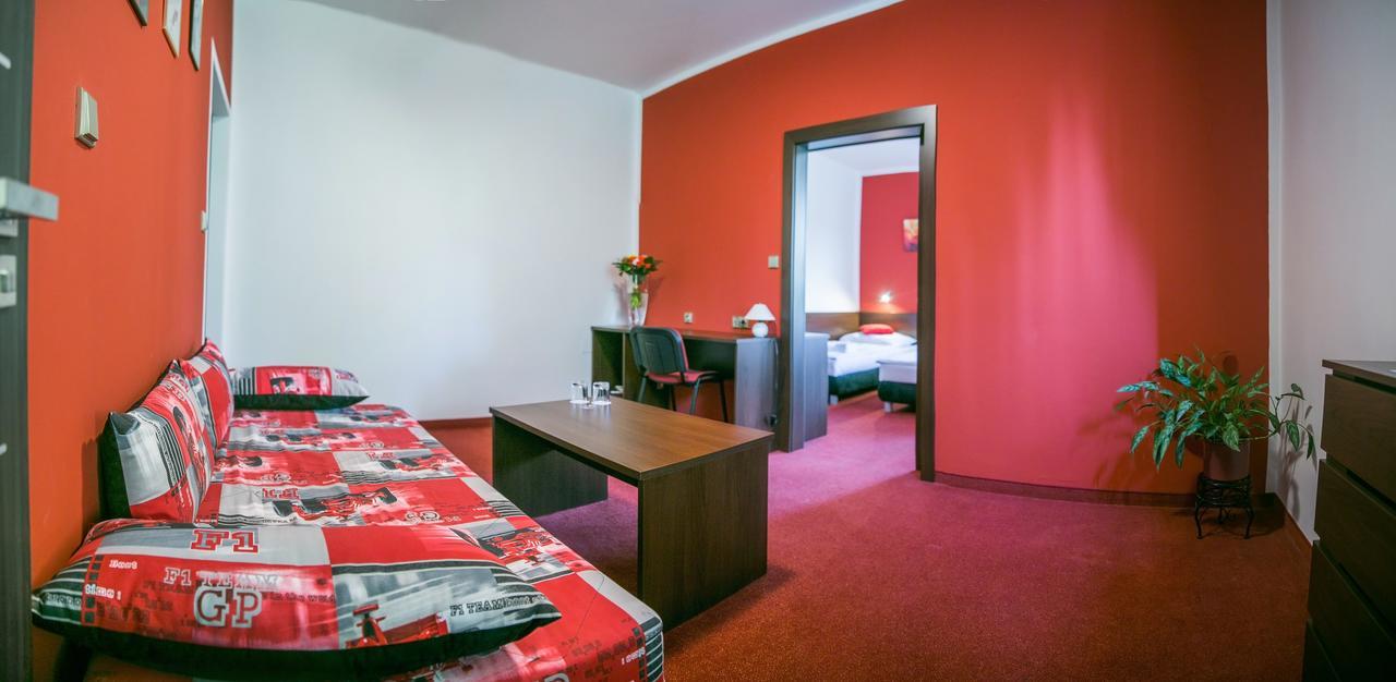 Hotel Best Ostrava Exteriör bild
